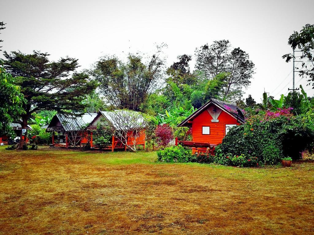 Baan Pai Likit Hotel Exterior photo